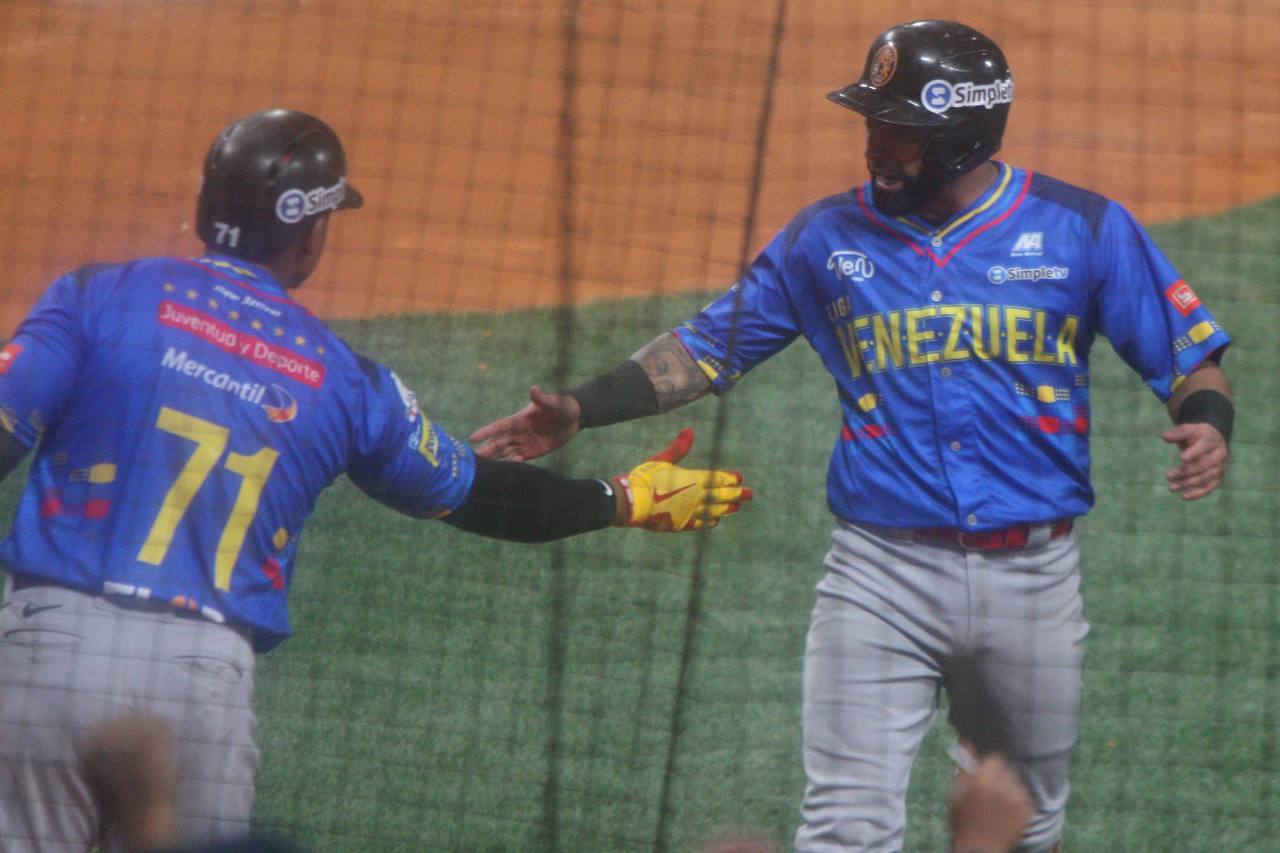 Venezuela remontó ante Curazao y buscará ante Colombia pase a