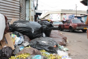 Alcaldía de Maracaibo inició recolección de propaganda electoral 1 1109 20A