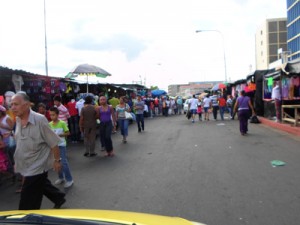 Se intensifican las compras navideñas y el caos en el centro 1 1109 20C