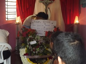 Entre alabanzas despidieron al pequeño Elías Josué 2 1170 65