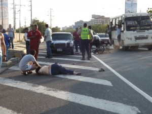 Mototaxista se bañó en sangre al chocar con carrito de la C-1 1 1198 MODULO PRINCIPAL