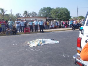 Sicarios acaban con la vida de pescador 3 1202 21A