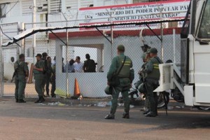 Extraoficial: Robert Sutherland está preso en Coro 1 1204 22A