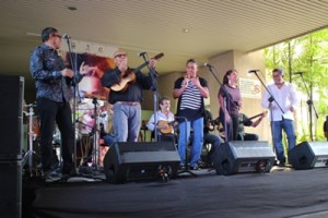 Quinto Criollo cantó en la Biblioteca María Calcaño 1 1206 ESPACIO CULTURAL A