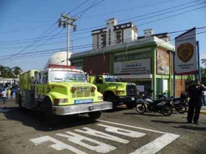 Homologan sueldos de bomberos 1 1214 10A