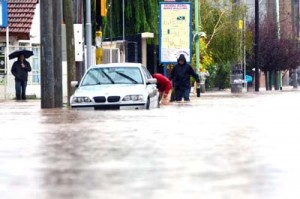 Lluvias afectan a dos mil argentinos 1 1221 17C JU
