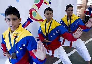 1223 01juegos escolares2