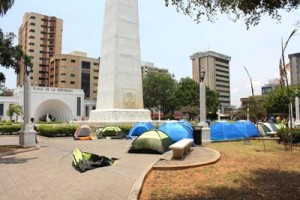 Estudiantes tomaron de nuevo la Plaza de la República 1 1231 4A
