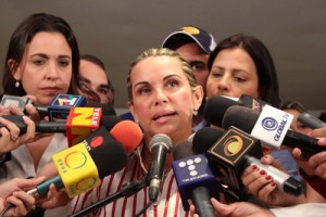Eveling de Rosales apoyará medidas contra el contrabando 1 1248 3A
