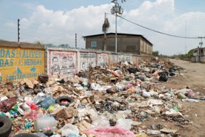 Vecinos del barrio 7 de Enero exigen que basura sea retirada 1 1263 3C