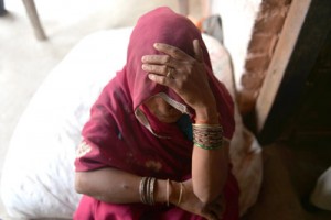 Cinco detenidos por la violación de dos adolescentes en India 1 1270 17 D copy