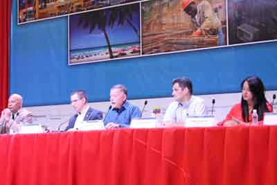 Gobierno ha dado respuestas a los empresarios 2 1274 43