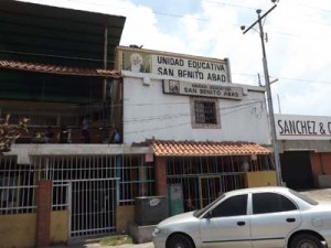 Padres esperan por ajuste de matrícula estudiantil 1 1279 2A