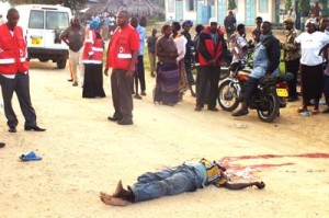 Islamistas masacran a 49 personas en Kenia 1 1286 17C JU