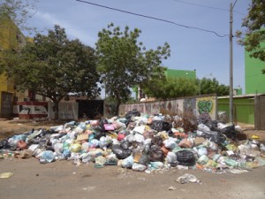 Habitantes de Raúl Leoni no soportan los malos olores 1 1294 2D