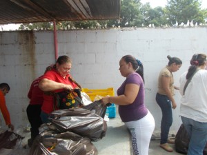 300 familias se beneficiaron con Mercal 1 1294 4C