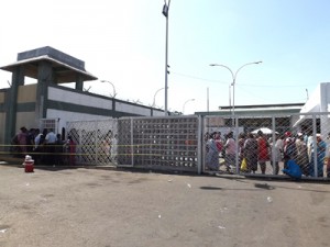 El traslado de reos de El Marite agobia a sus familiares 1 1296 22A