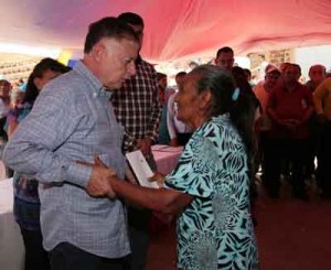 Arias le pagó a 171 pensionados 1 1301 43