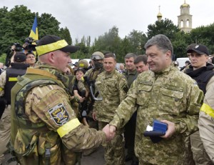 Kiev rechaza diálogo con separatistas 1 1308 17C JU