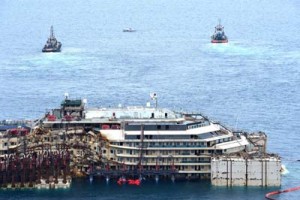 El Costa Concordia vuelve a flotar 1 1314 17C JU