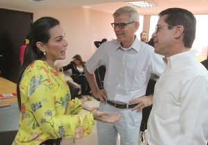 Alcaldesa se reunió con embajador de Holanda 1 1319 10A