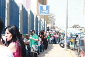 Usuarios denuncian desacato en el horario del Saime-Sabaneta 1 1326 3A