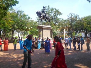 En la Plaza Bolívar se bailó la Chicha Maya 2 1340 31