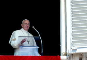 Papa: Violencia en Irak ofende a Dios 1 1341 17C JU