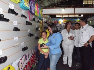 Eveling de Rosales inauguró la III Expoferia Escolar 1 1344 2b