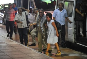 Llegan a La Habana las primeras víctimas de la guerra interna 1 1346 17A JU