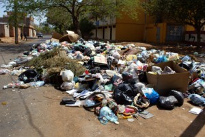 Vecinos claman recolección de basura 1 1347 4B