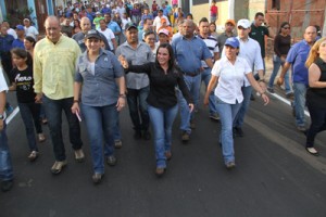 Eveling inauguró ayer asfaltado 1 1352 10C Eveling