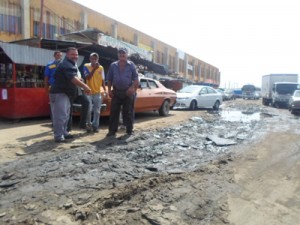 Choferes están cansados de las calles deterioradas 1 1353 4C
