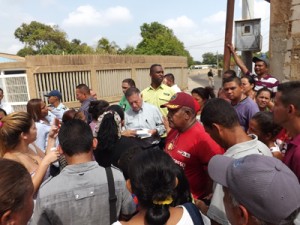 Arias entregó 543 títulos de propiedad en Agua de Dios 1 1357 3BB