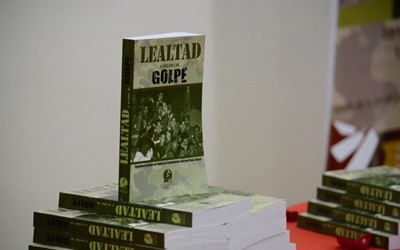 1368 6D Libro