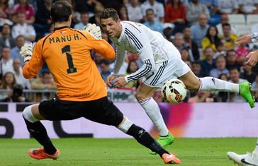 Exhibición de Cristiano en goleada real 2 1385 12B AFP 03