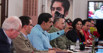 Maduro aprobó un «billetal» para sector salud 2 1391 PRINCIPAL 01 03