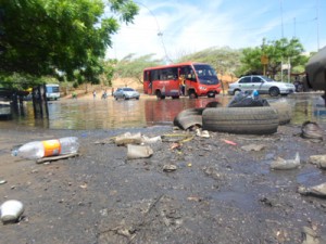 Cañadas de Maracaibo sin incidentes pese a fuertes lluvias 1 2A.JPG - 151.53 Kb