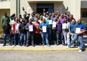 Trabajadores del IMA exigen mejoras laborales 1 1427 4D