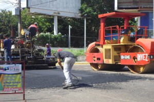 Le dan un «cariñito» a la avenida El Milagro 1 1435 3DDD JM