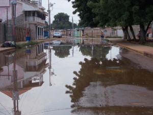 Gigantesco bote de aguas blancas inunda a Suramérica y Sabana Grande 1 1440 4B