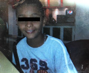 Arrollan a niño mientras patinaba en la Vereda 1 1444 23B