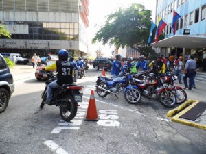 Motorizados rechazan restricción de circulación 1 1456 2B