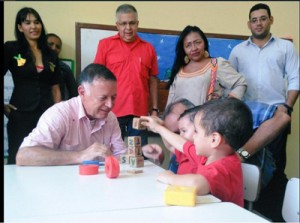Gobernador entregó tres escuelas en La Rita 1 1456 3BBB