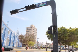 Caos vehicular por fallas de semáforos 1 1465 4C
