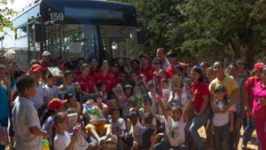 Trabajadores del Metro regalaron sonrisas a 1.900 niños zulianos 1 1475 2A