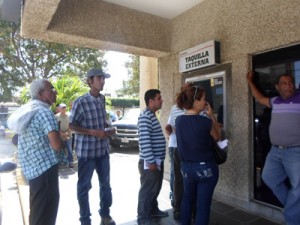 Colectividad tiene que «ruletear» para pagar la luz 1 1493 2B
