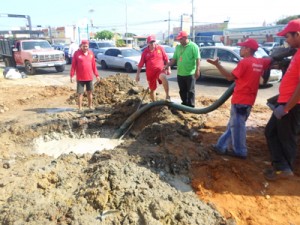 Iniciaron trabajos de rehabilitación de colector en Milagro Norte 1 1494 3D