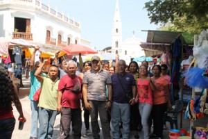 Comerciantes exigen ver proyecto de reubicación 1 1516 2CCCC