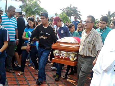 Enrejan al policía que mató al liceísta 4 1533 4